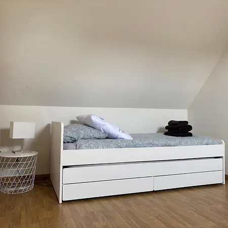 Villa Des Pontons Maison 5 Avec Grand Jardin Clos Et Belle Terrasse Sejour Spacieux Lumineux A 2 Kms De La D'arromanches Pres De Bayeux, Omaha - Table De Ping Pong - Garage