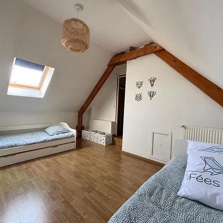 Maison Arromanches: Spacious 5-bedroom With Garden, Near Villa Tracy-sur-Mer