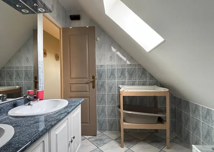 Maison Arromanches: Spacious 5-bedroom With Garden, Near * Tracy-sur-Mer