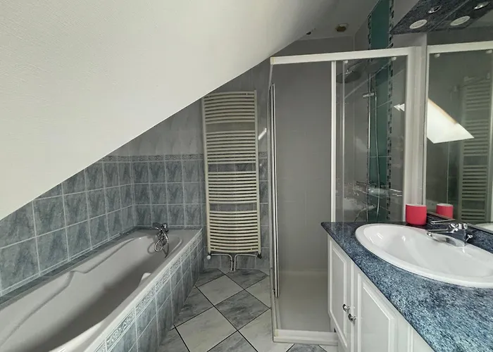 Des Pontons Maison 5 Avec Grand Jardin Clos Et Belle Terrasse Sejour Spacieux Lumineux A 2 Kms De La D'arromanches Pres De Bayeux, Omaha - Table De Ping Pong - Garage